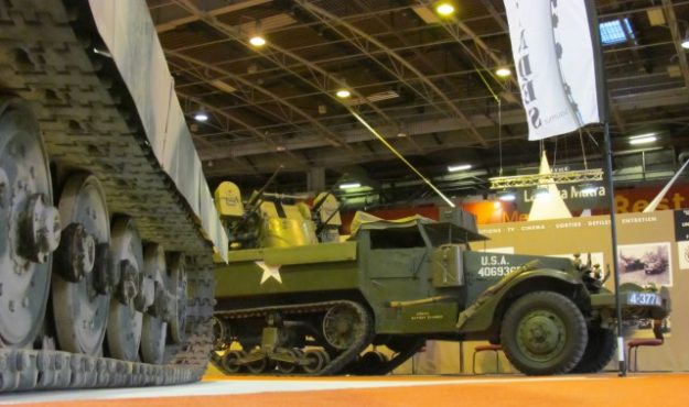 Half-Track M16 Rétromobile 2015 3