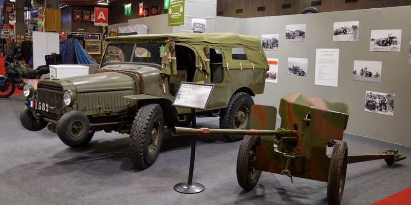 Rétromobile 2020 – Laffly/La Licorne V15T et canon Hotchkiss 25mm