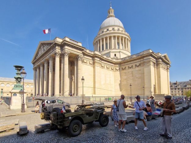 Paris vaut bien une fête 1